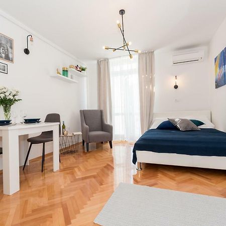 Apartment Var Split Luaran gambar